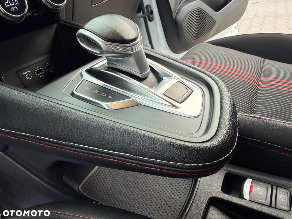 Renault Captur - 23