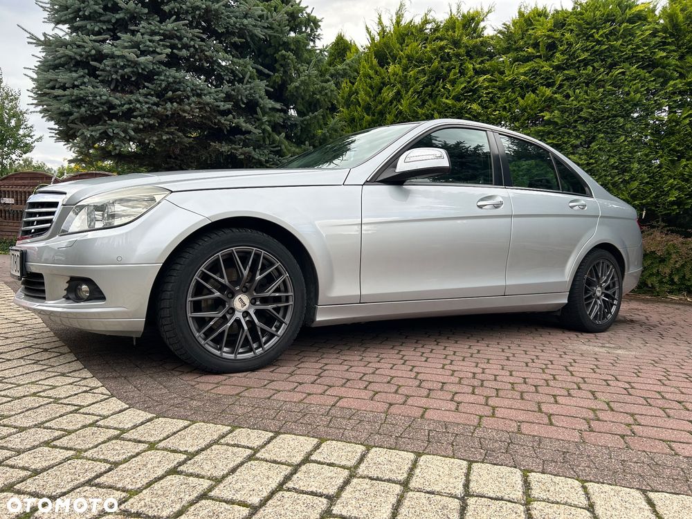 Mercedes-Benz Klasa C 180 Kompressor Classic - 32
