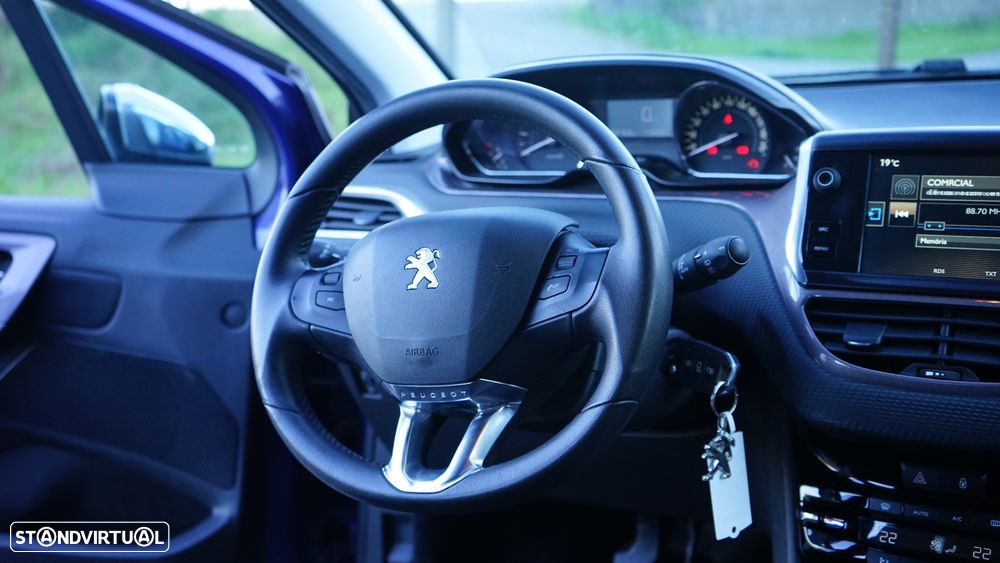 Peugeot 2008 1.2 PureTech Style - 16