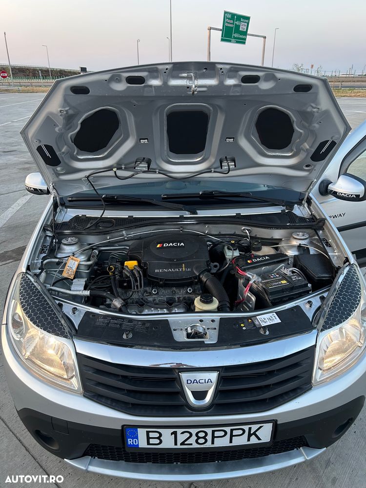 Dacia Sandero 1.6 MPI Laureate - 13