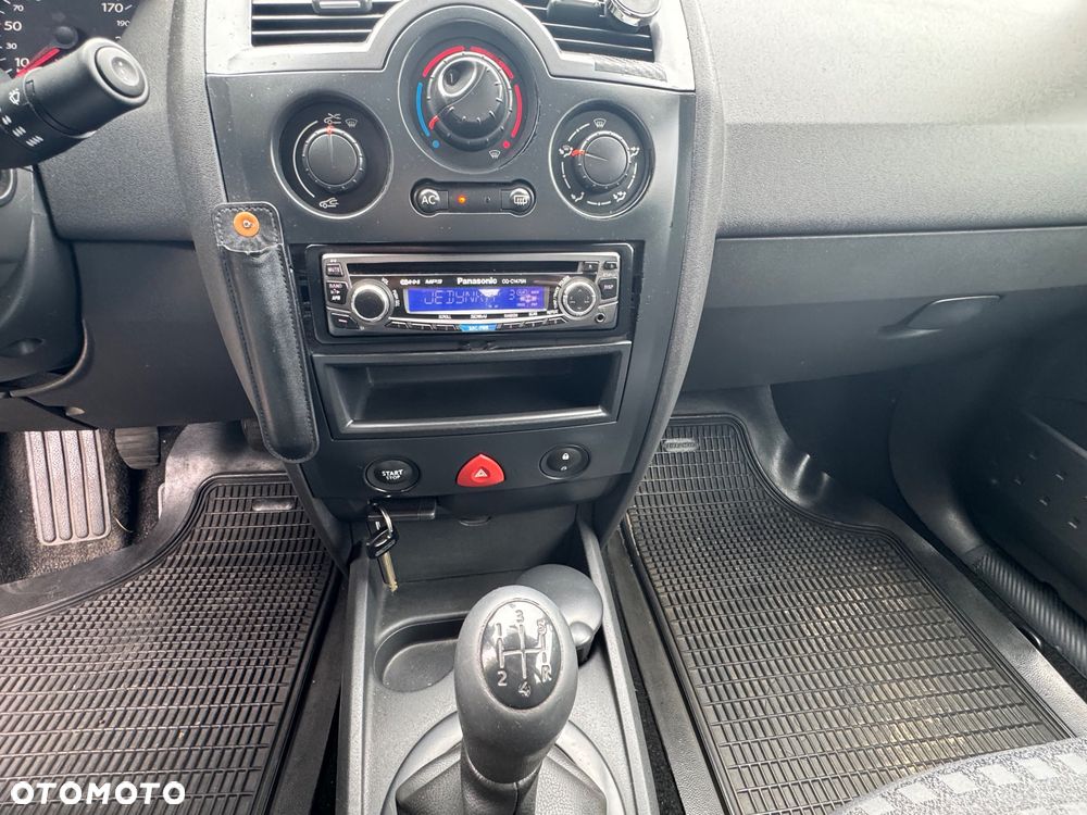 Renault Megane 1.5 dCi Confort Authentique - 24