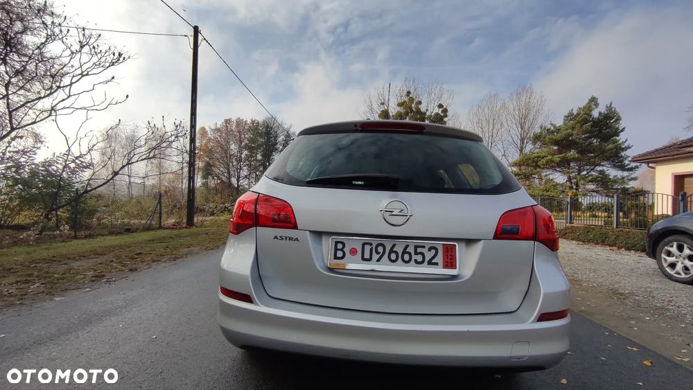 Opel Astra - 25