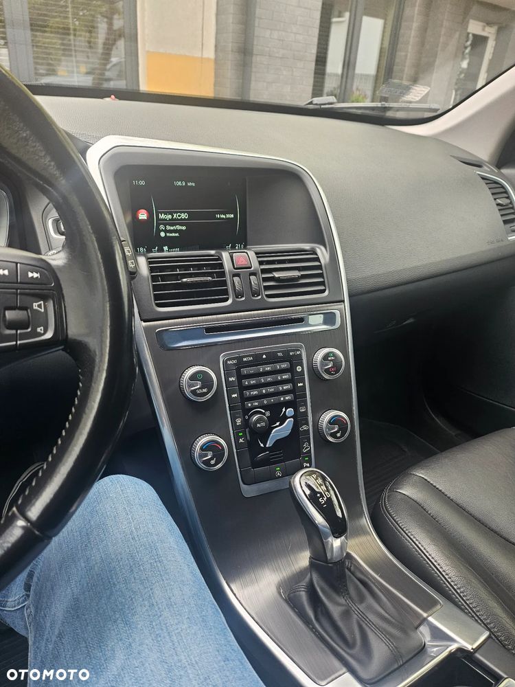 Volvo XC 60 D4 AWD Summum - 14