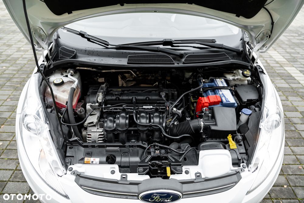 Ford Fiesta 1.6 Ti-VCT Titanium - 32