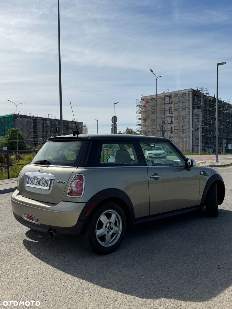 MINI Cooper Standard - 5
