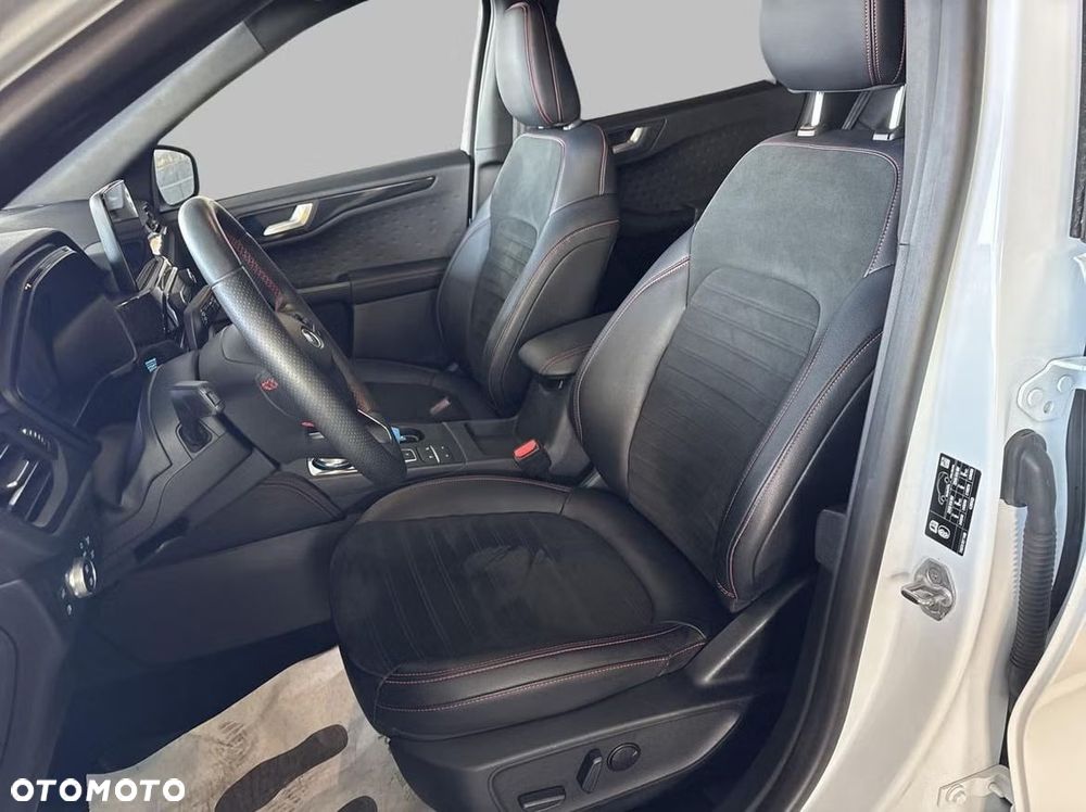Ford Kuga 2.5 Duratec PHEV ST-LINE - 8