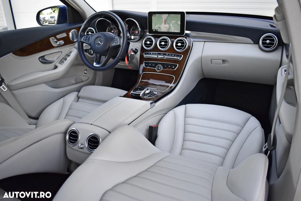 Mercedes-Benz C - 7