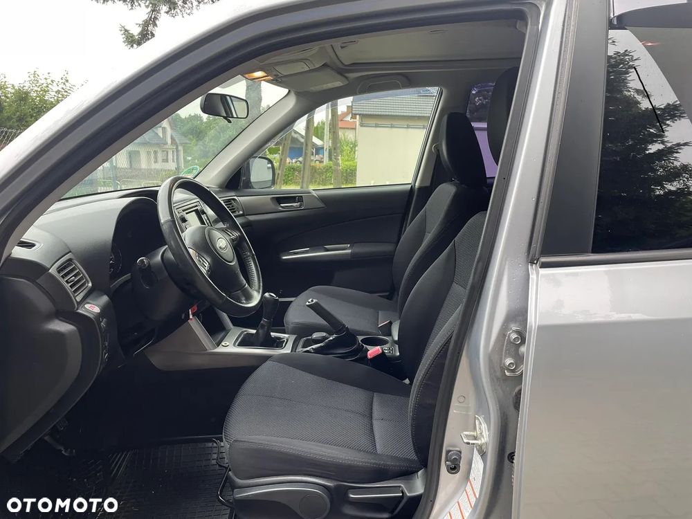 Subaru Forester 2.0X Exclusive - 8