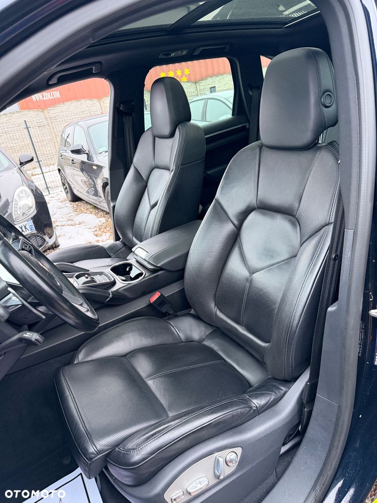 Porsche Cayenne Platinum Edition - 21