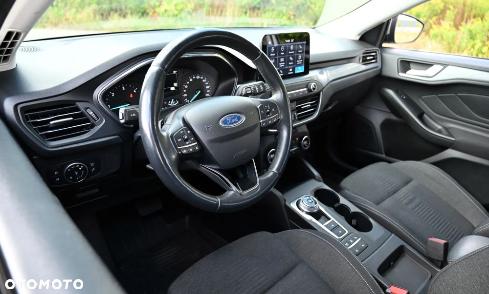 Ford Focus - 25