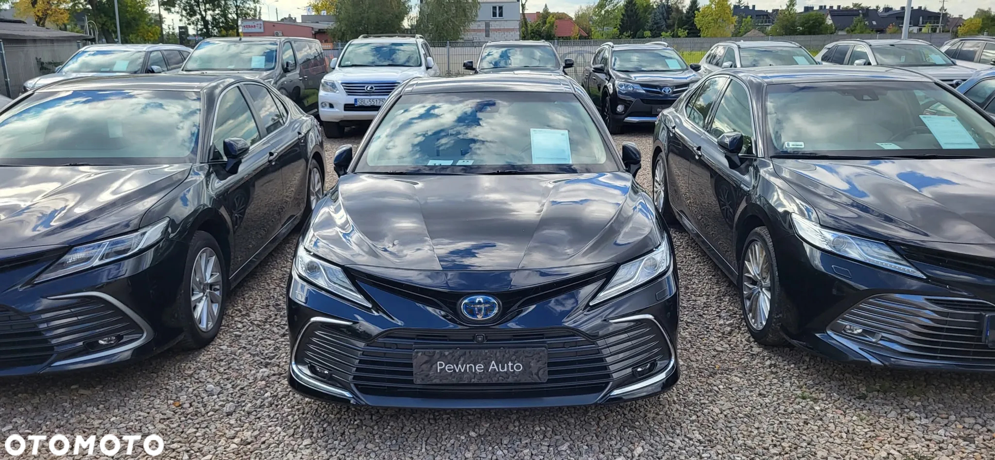 Toyota Camry 2.5 Hybrid Executive CVT - 3