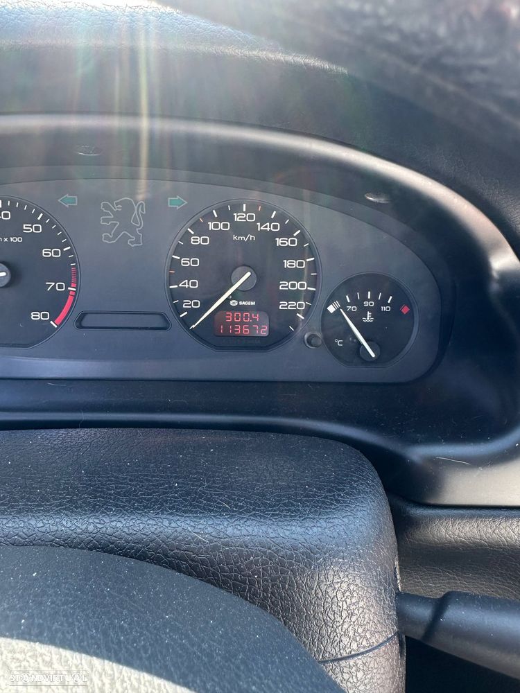 Peugeot 406 1.8 Executive - 10