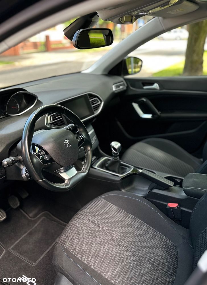 Peugeot 308 PureTech 110 Stop & Start Style - 10