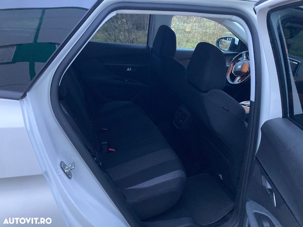 Peugeot 3008 BlueHDi 130 Stop & Start EAT8 Allure Business-Paket - 19