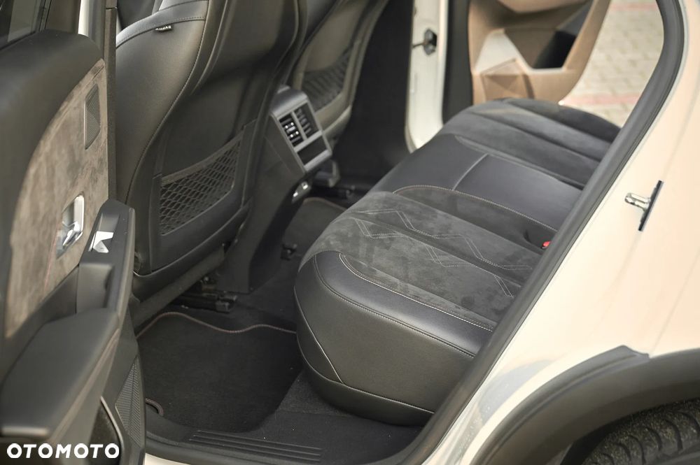 DS Automobiles DS 7 Crossback 1.6 E-Tense 4x4 Performance Line + - 28