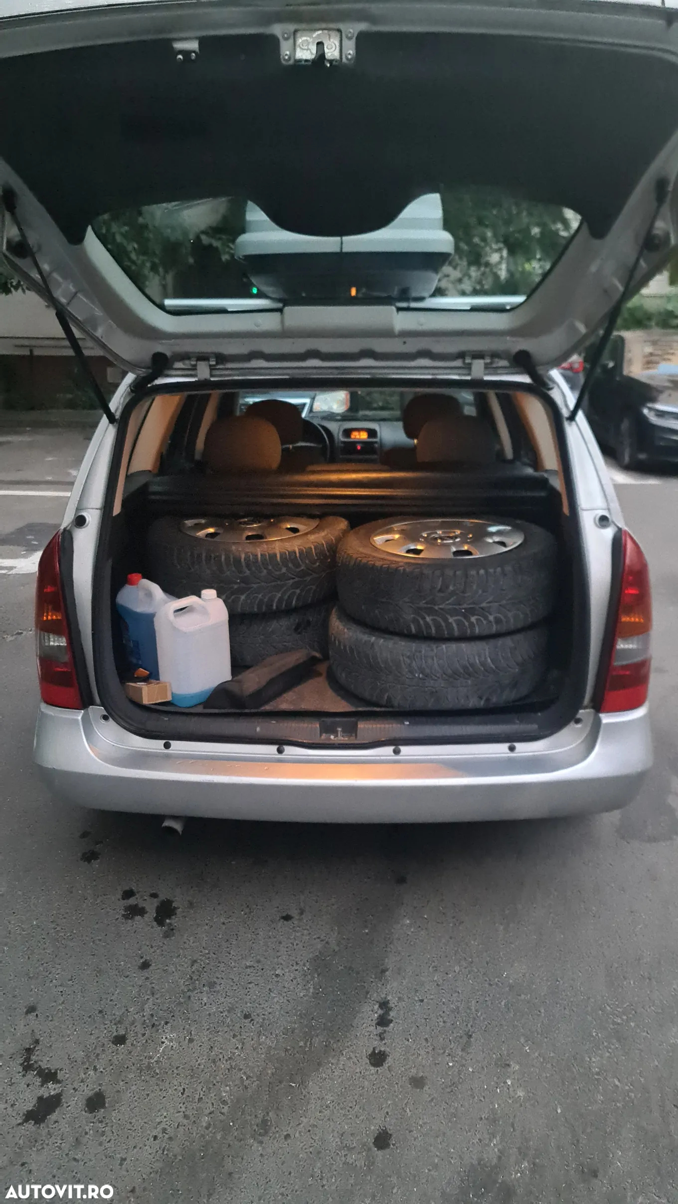 Opel Astra Classic Caravan 1.6i - 16