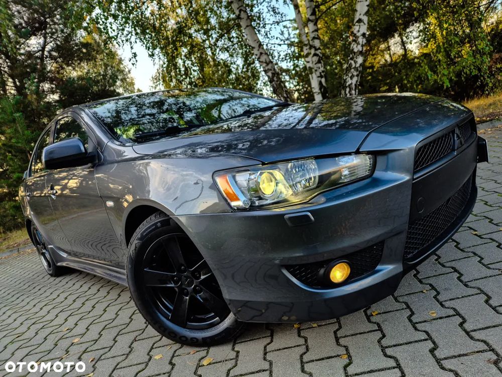 Mitsubishi Lancer - 8
