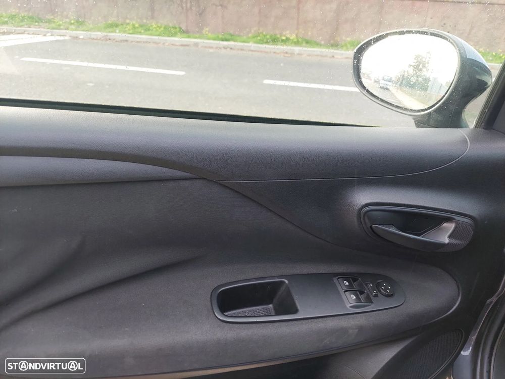 Fiat Punto 1.3 M-Jet Easy S&S - 9