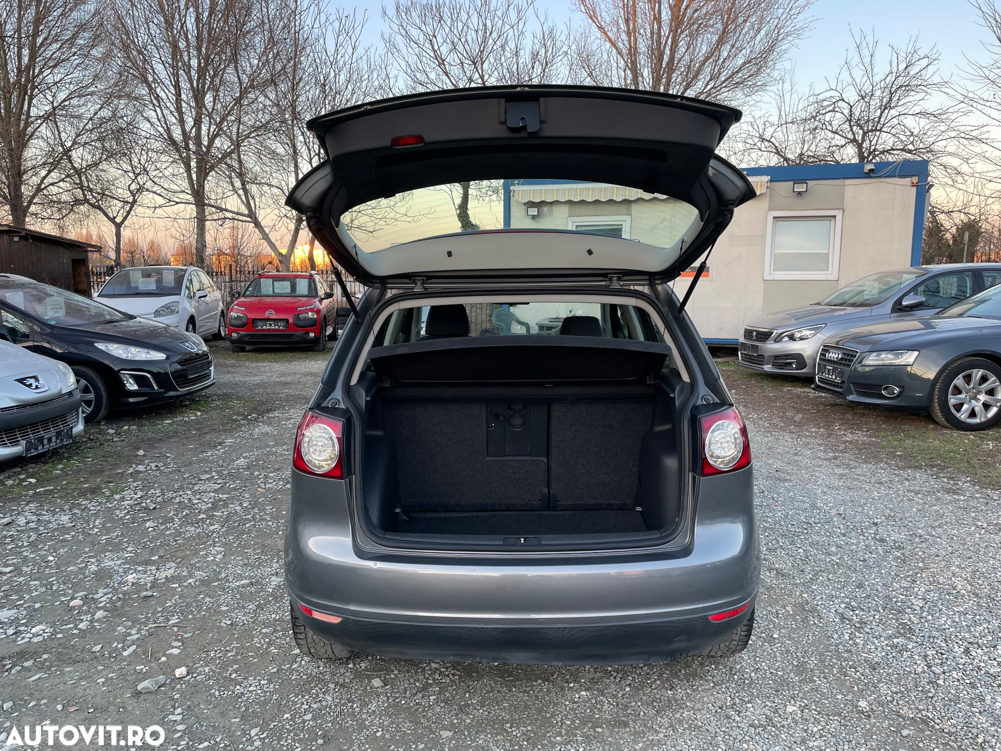 Volkswagen Golf Plus 1.9 TDI Comfortline - 15