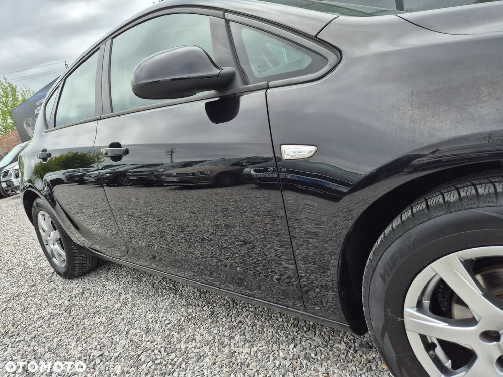 Opel Astra 1.6 Design Edition - 21