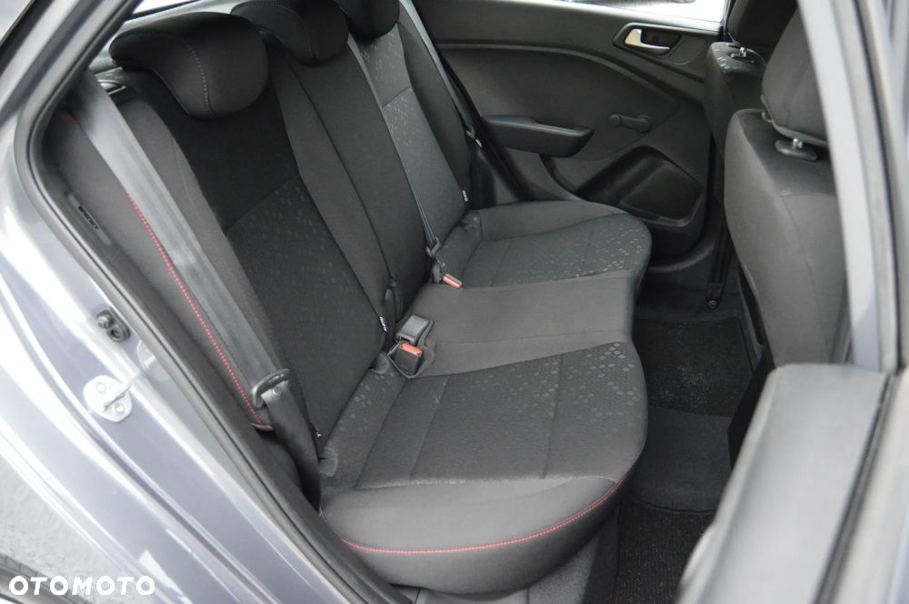 Hyundai i20 blue 1.2 Classic - 31