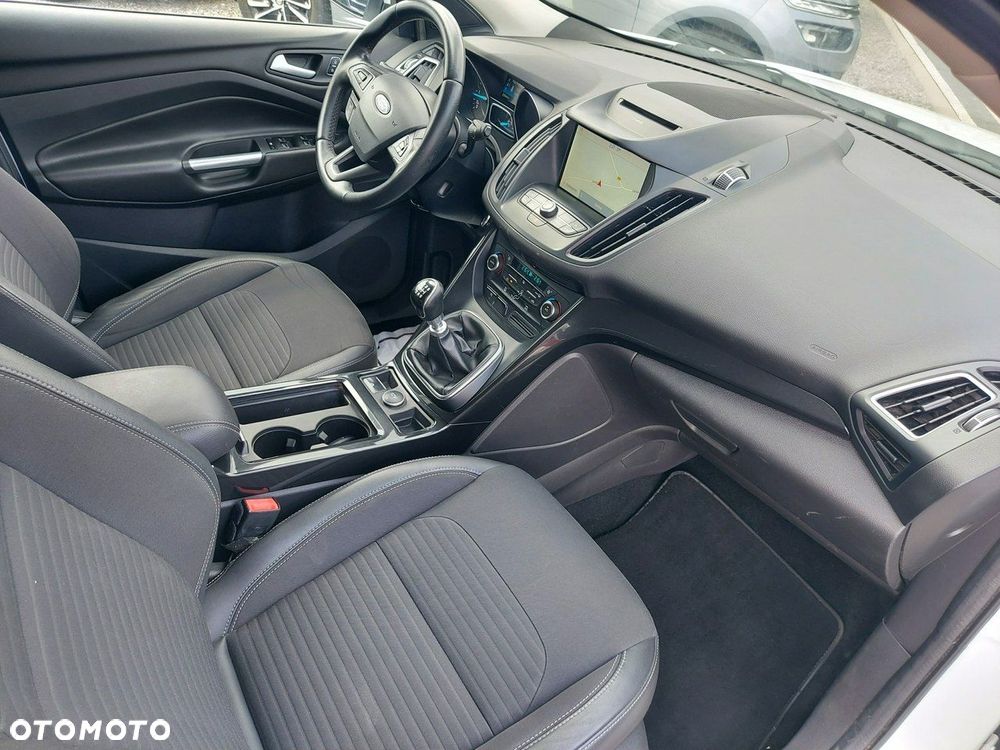 Ford Kuga - 15
