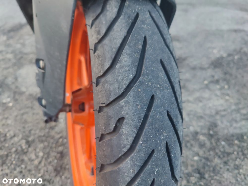 KTM RC 125 - 7