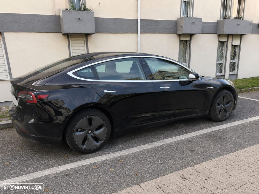 Tesla Model 3 - 2