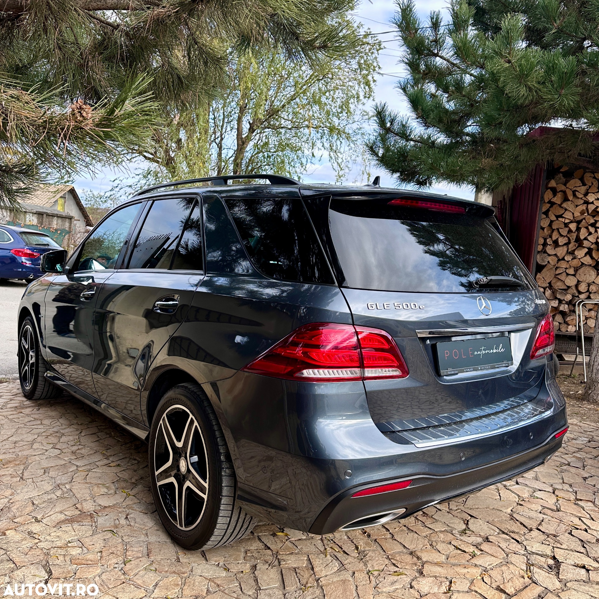 Mercedes-Benz GLE 500 e 4MATIC - 5