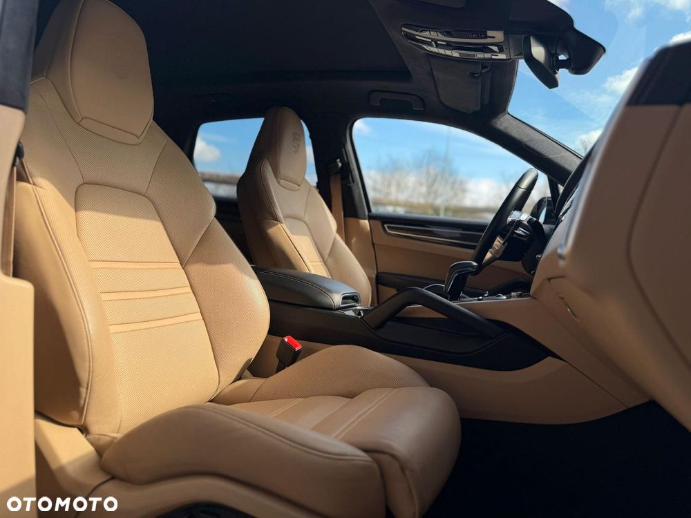 Porsche Cayenne S Platinum Edition - 21