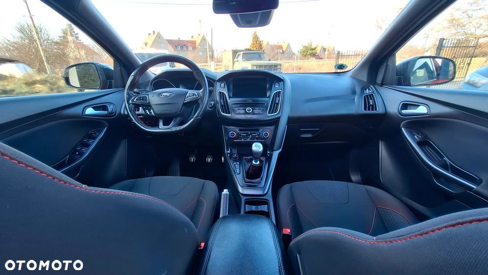 Ford Focus 1.5 EcoBoost STart-Stopp-System ST-LINE - 20