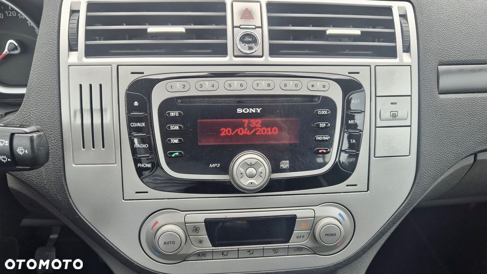 Ford Kuga - 13