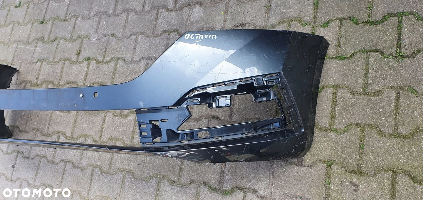 SKODA OCTAVIA IV ZDERZAK PRZÓD PRZEDNIA - 3