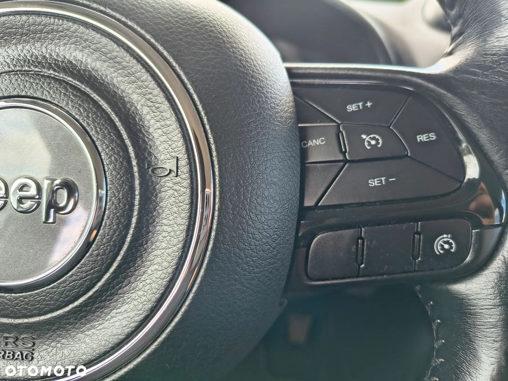 Jeep Renegade 1.4 MultiAir Night Eagle - 14