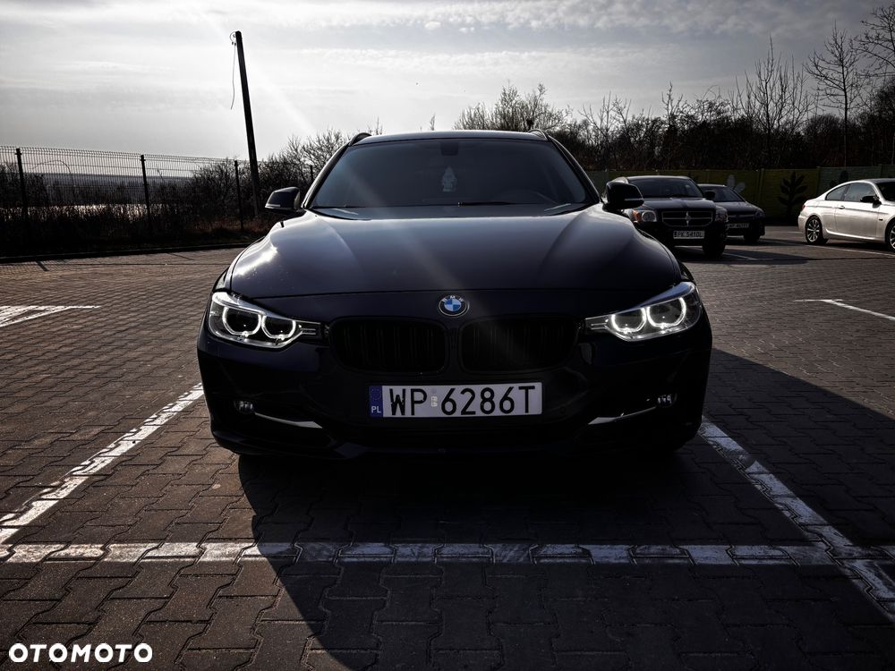 BMW Seria 3 320d DPF Edition Sport - 2