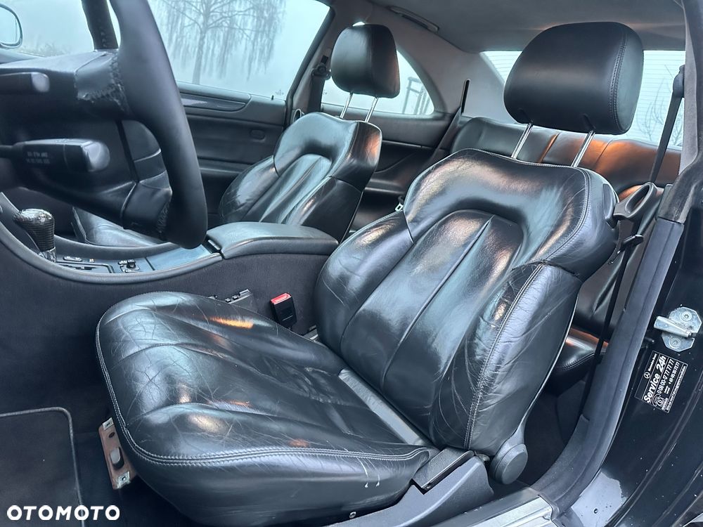 Mercedes-Benz CLK - 19