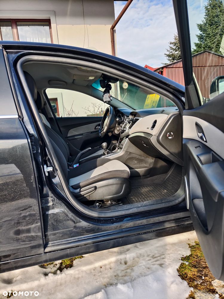 Chevrolet Cruze - 3