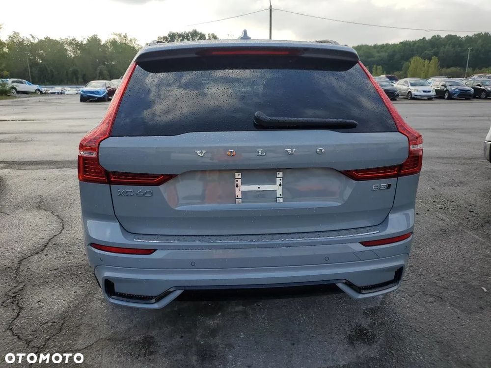 Volvo XC 60 B5 B AWD Plus Black Edition - 7