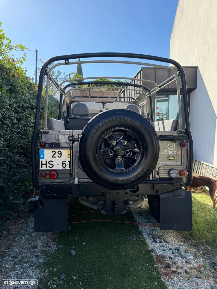 Land Rover Defender - 19