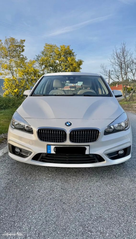 BMW 218 Active Tourer d Luxury Line - 3