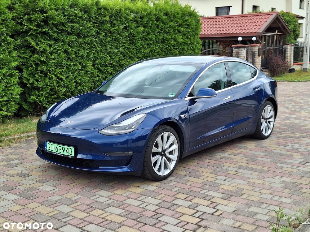 Tesla Model 3 Langstreckenbatterie Allradantrieb Dual Motor - 1