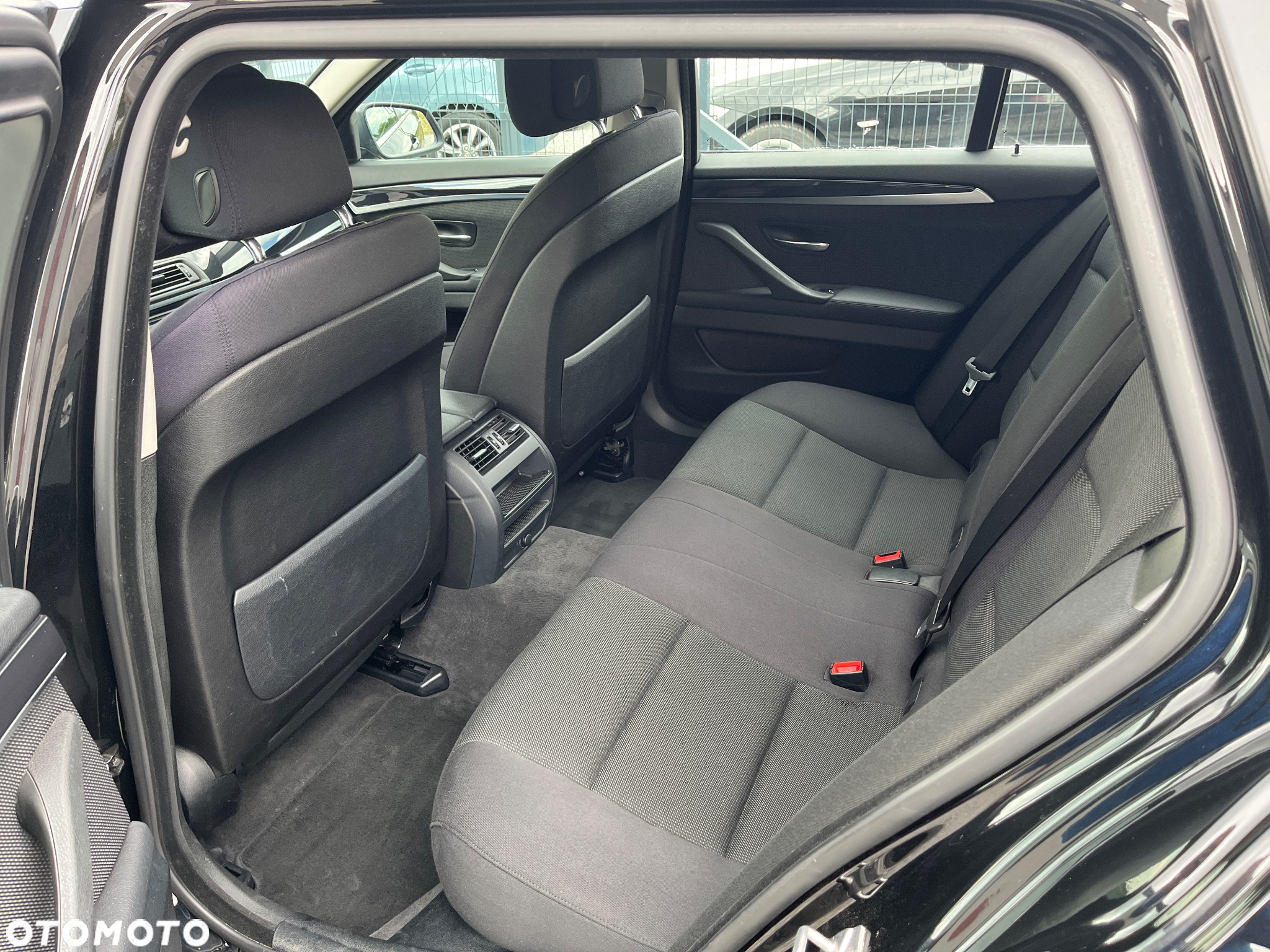 BMW Seria 5 525d xDrive Touring - 18