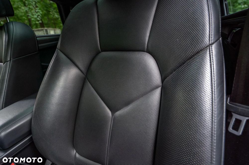 Porsche Macan - 14