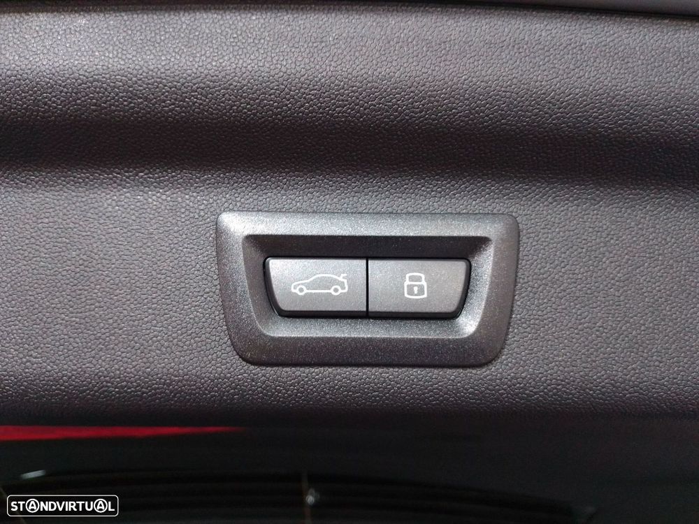 MINI Countryman D Favoured M - 18