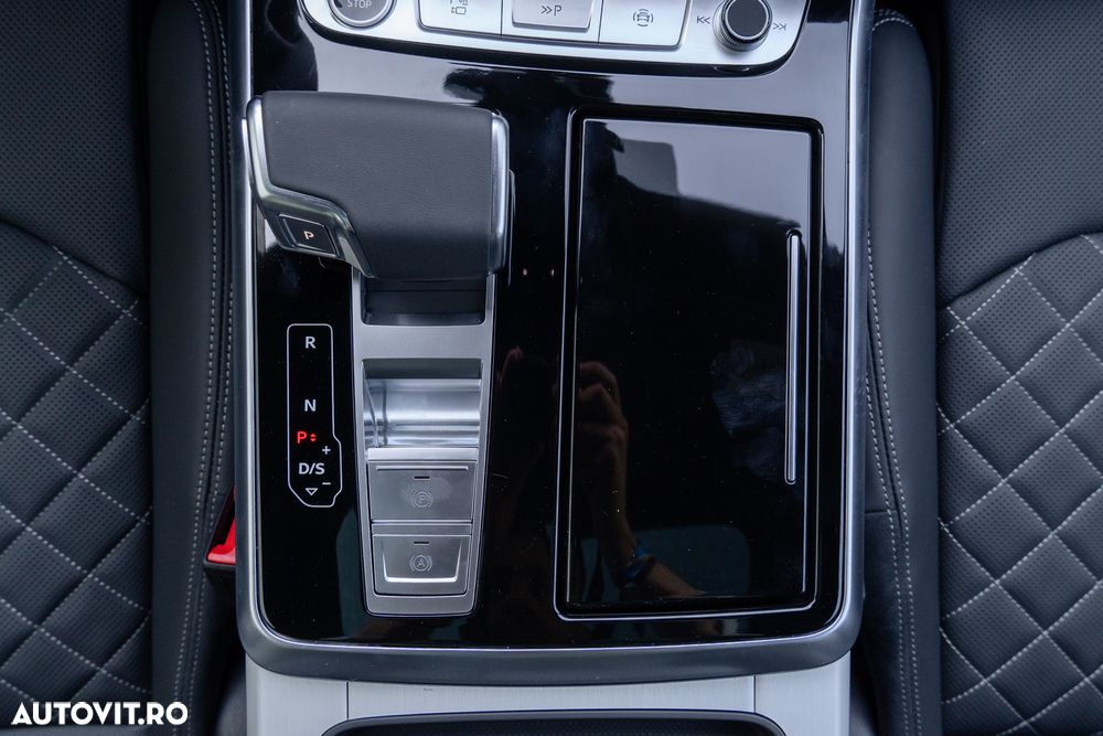 Audi Q8 50 TDI quattro Tiptronic MHEV - 24