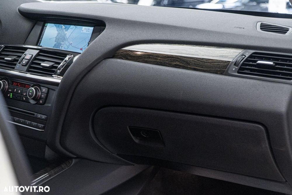 BMW X3 xDrive20d Aut. - 33