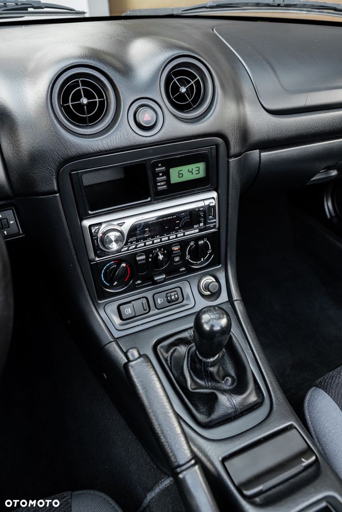 Mazda MX-5 1.6i 16V - 21