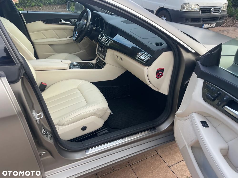 Mercedes-Benz CLS 350 CDI BlueEff - 12