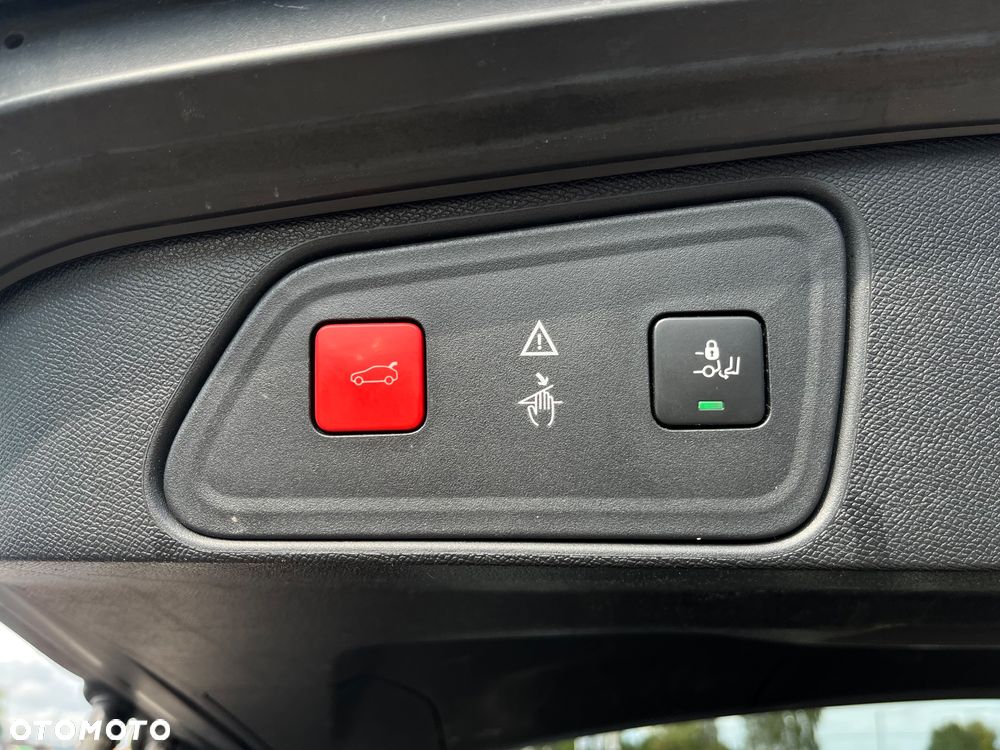 Peugeot 3008 PureTech 130 Stop & Start GPF Allure Business-Paket - 28