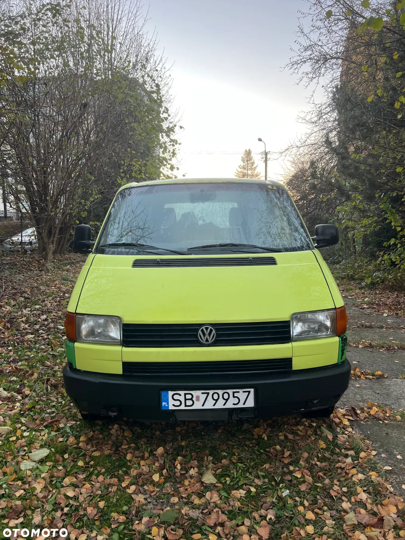 Volkswagen Caravelle - 4